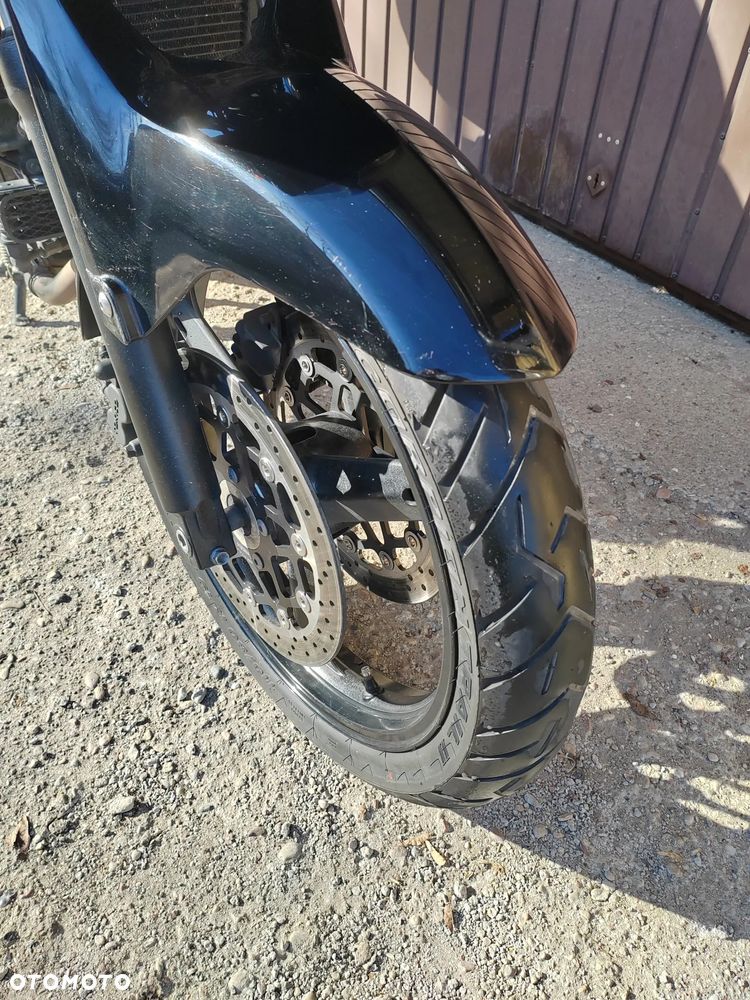 Suzuki V-STROM - 14
