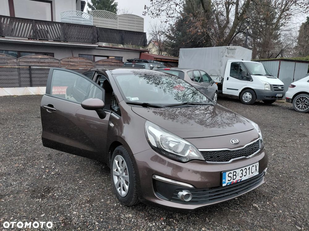 Kia Rio - 9
