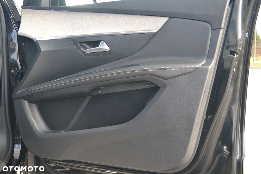 Peugeot 3008 1.6 PureTech GT S&S EAT8 - 31