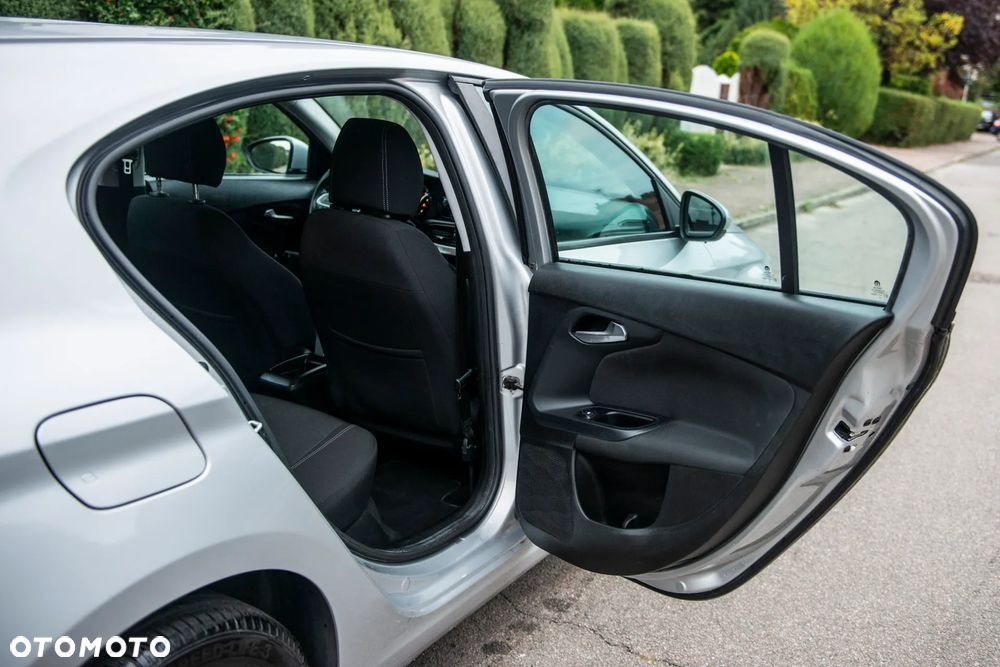 Fiat Tipo 1.4 T-Jet 16v Easy - 34