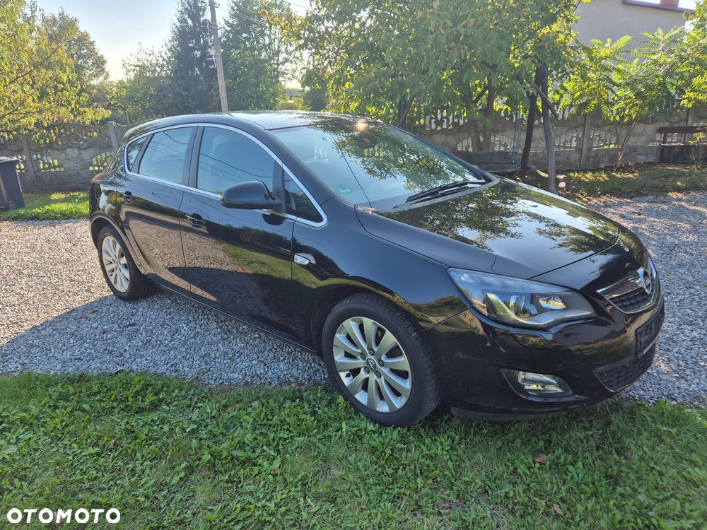 Opel Astra 1.6 Turbo Cosmo - 14