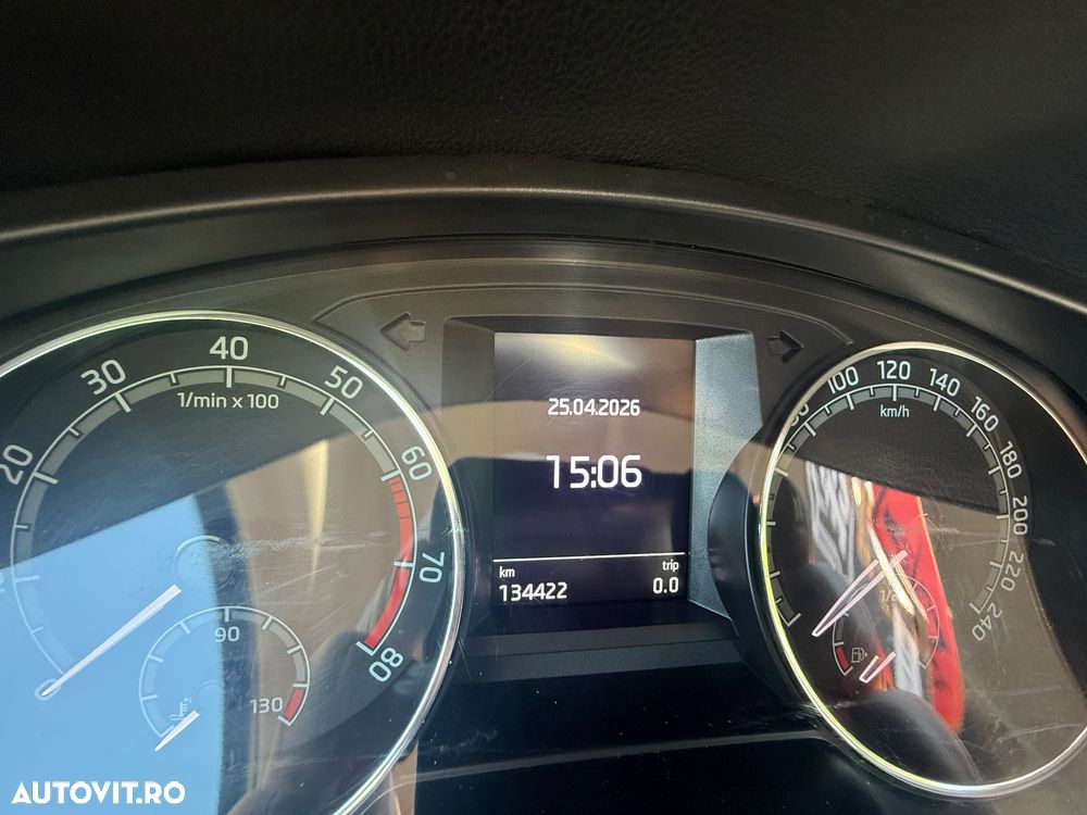 Skoda RAPID 1.0 TSI Style - 10