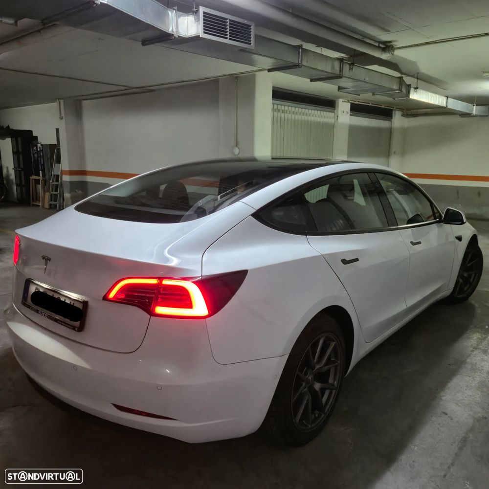 Tesla Model 3 Standard Range Plus RWD - 4
