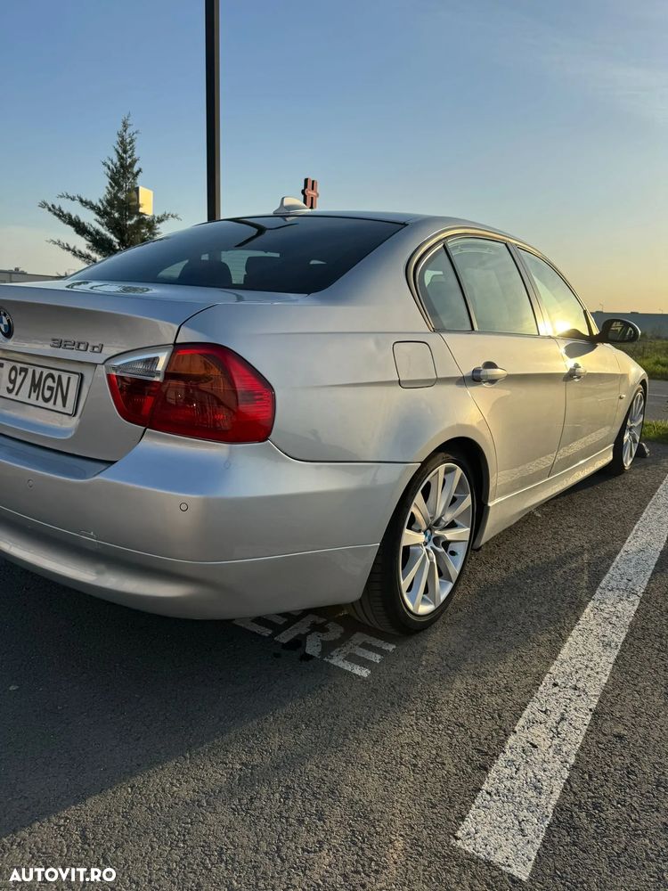 BMW Seria 3 320d DPF Aut. - 3
