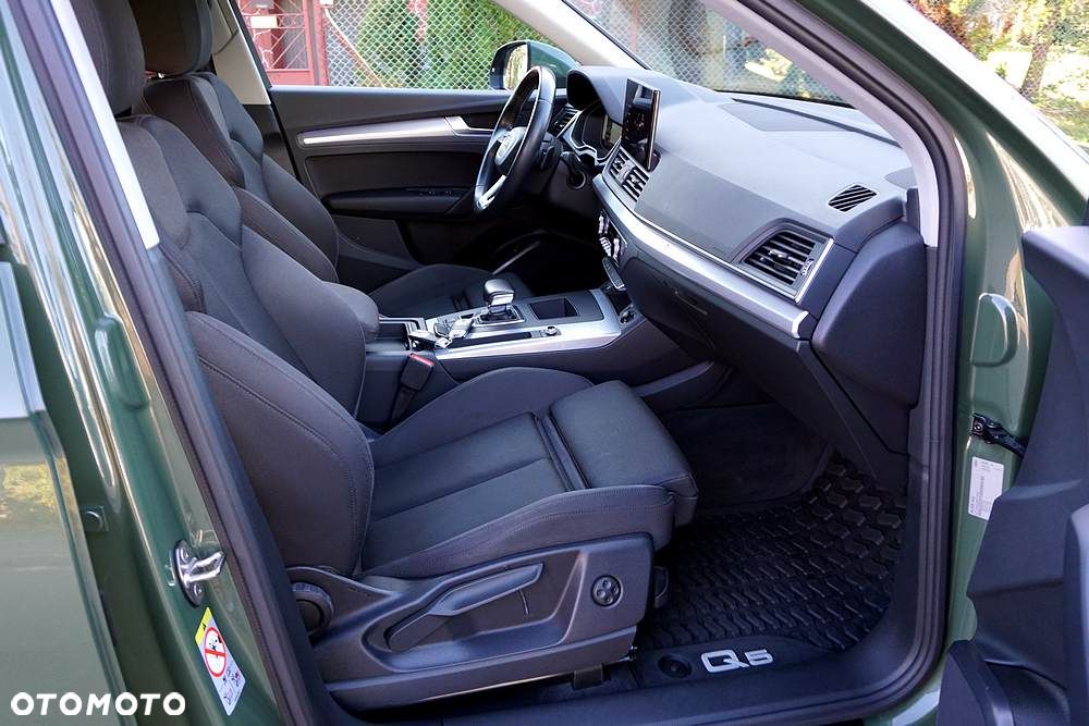 Audi Q5 40 TDI quattro S tronic S line business - 27