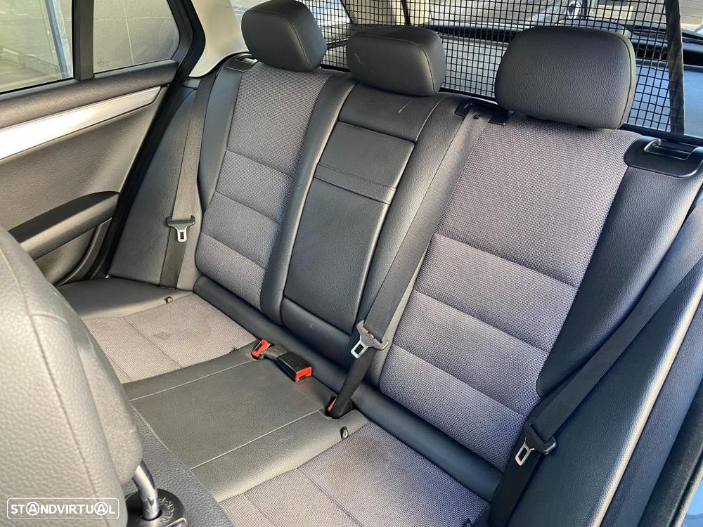 Mercedes-Benz C 220 Station CDI DPF Auto BlueEFFICIENCY Avantgarde - 9