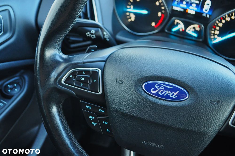 Ford Kuga 2.0 TDCi 4x4 Titanium - 16