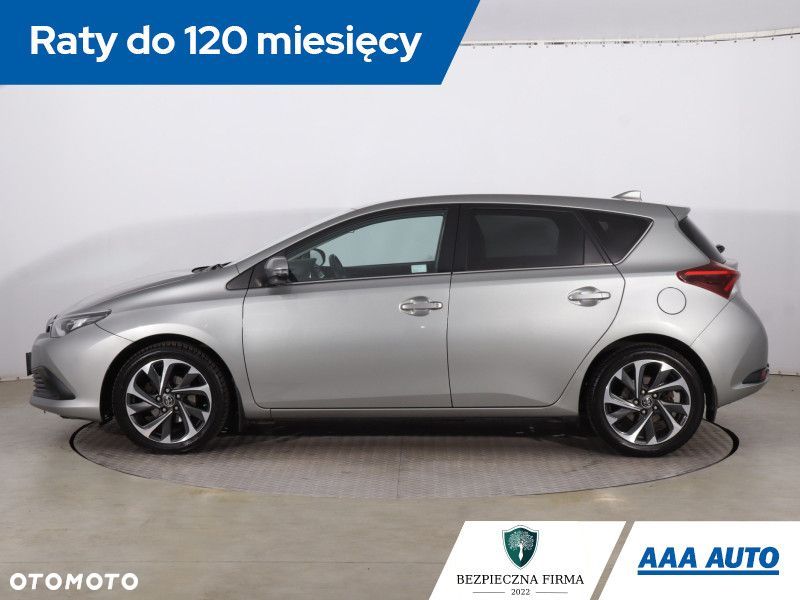 Toyota Auris - 4