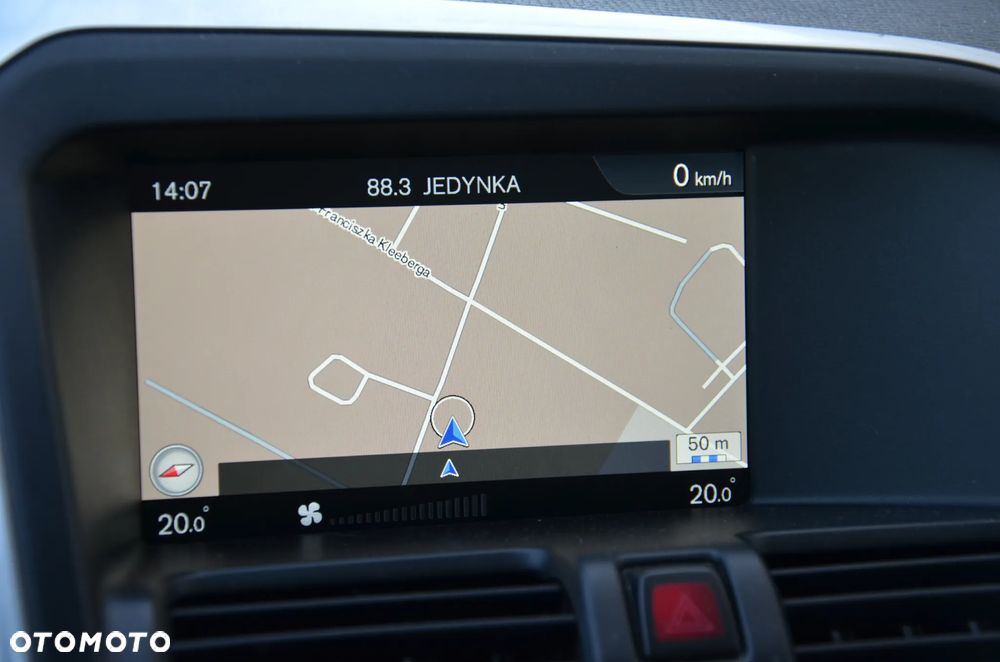 Volvo XC 60 D3 Drive-E Ocean Race - 20