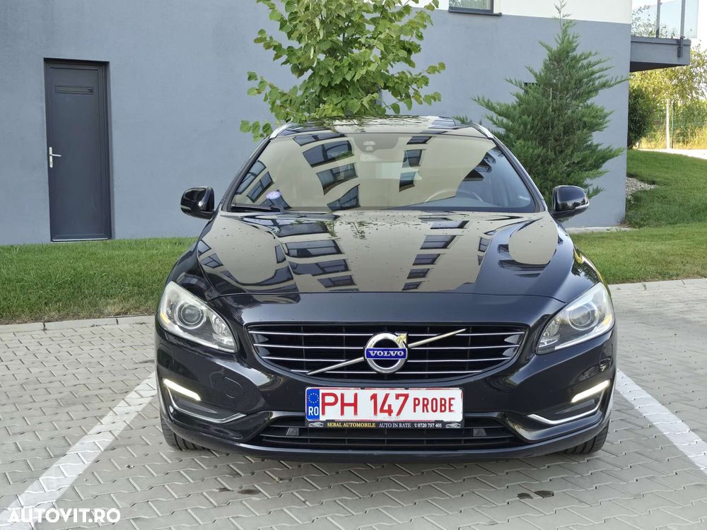 Volvo V60 D6 Plug-In-Hybrid AWD Geartronic Summum - 2