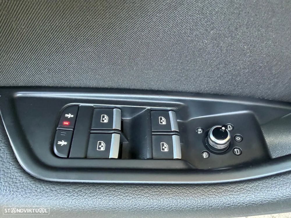 Audi A4 Avant 2.0 TDI S tronic - 14
