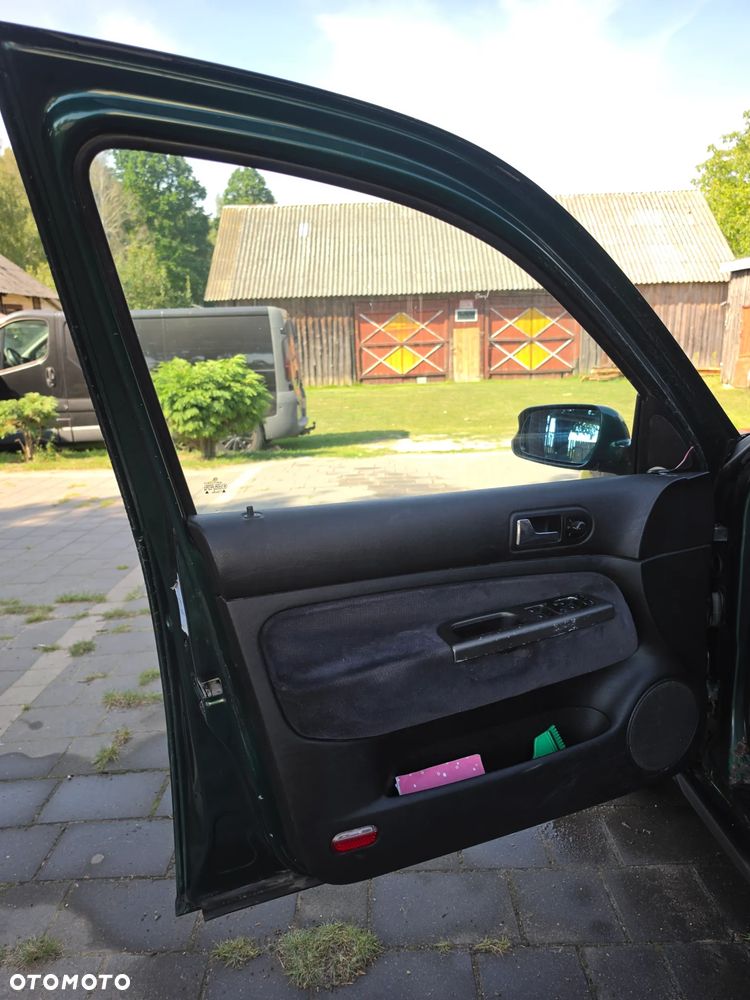 Volkswagen Golf 1.6 Comfortline - 10