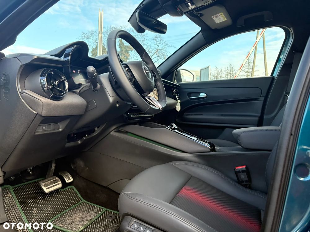 Alfa Romeo Junior 1.2 mHEV Ibrida Speciale eDCT - 10