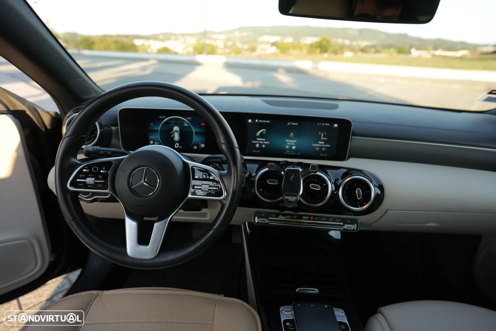 Mercedes-Benz CLA 180 - 13