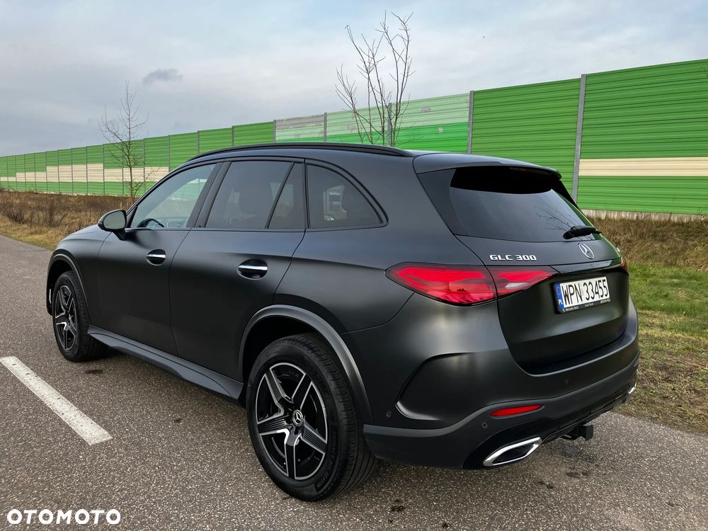 Mercedes-Benz GLC - 13