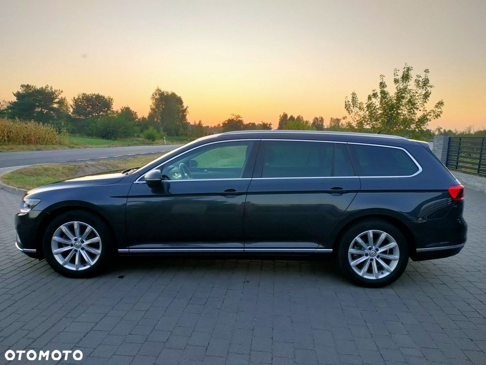 Volkswagen Passat - 4