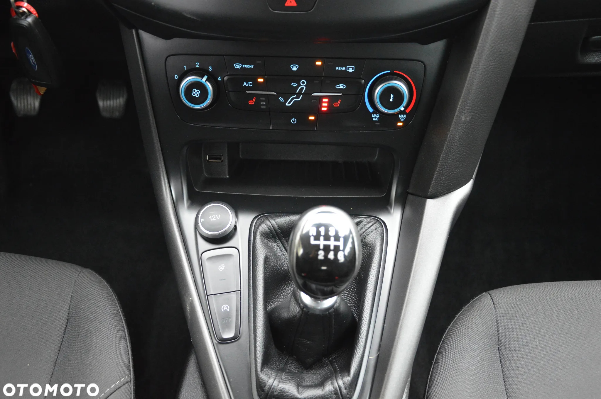 Ford Focus - 27