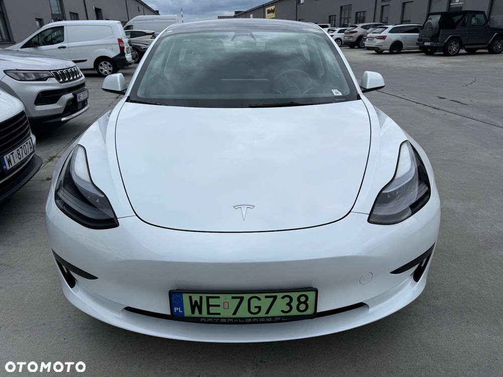 Tesla Model 3 - 11