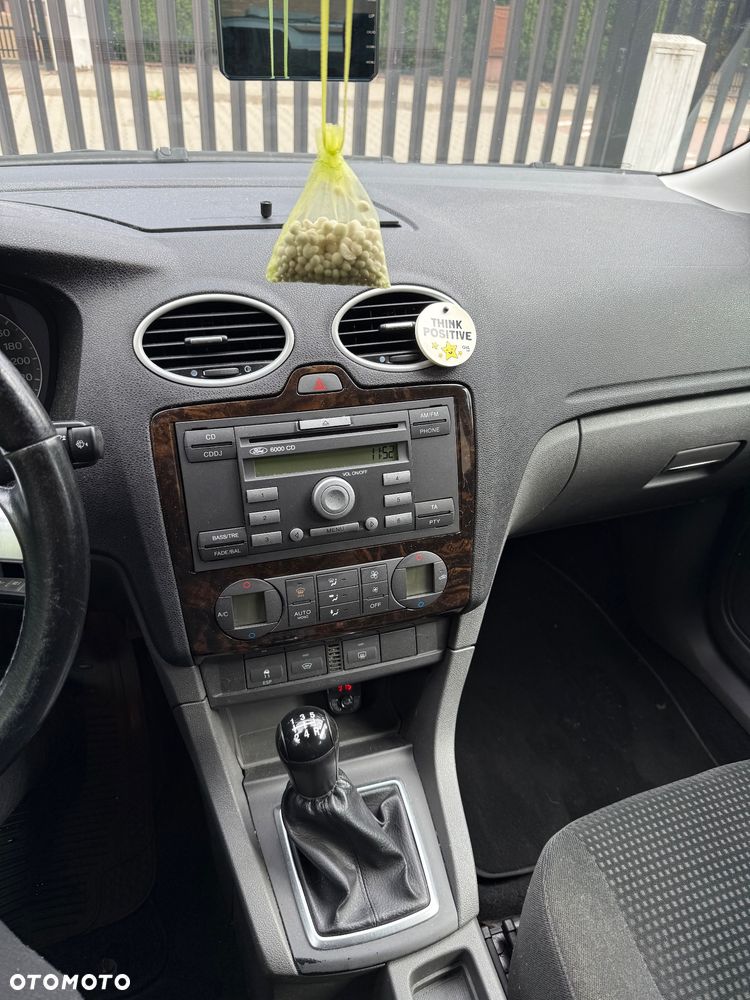 Ford Focus 2005 photo 4