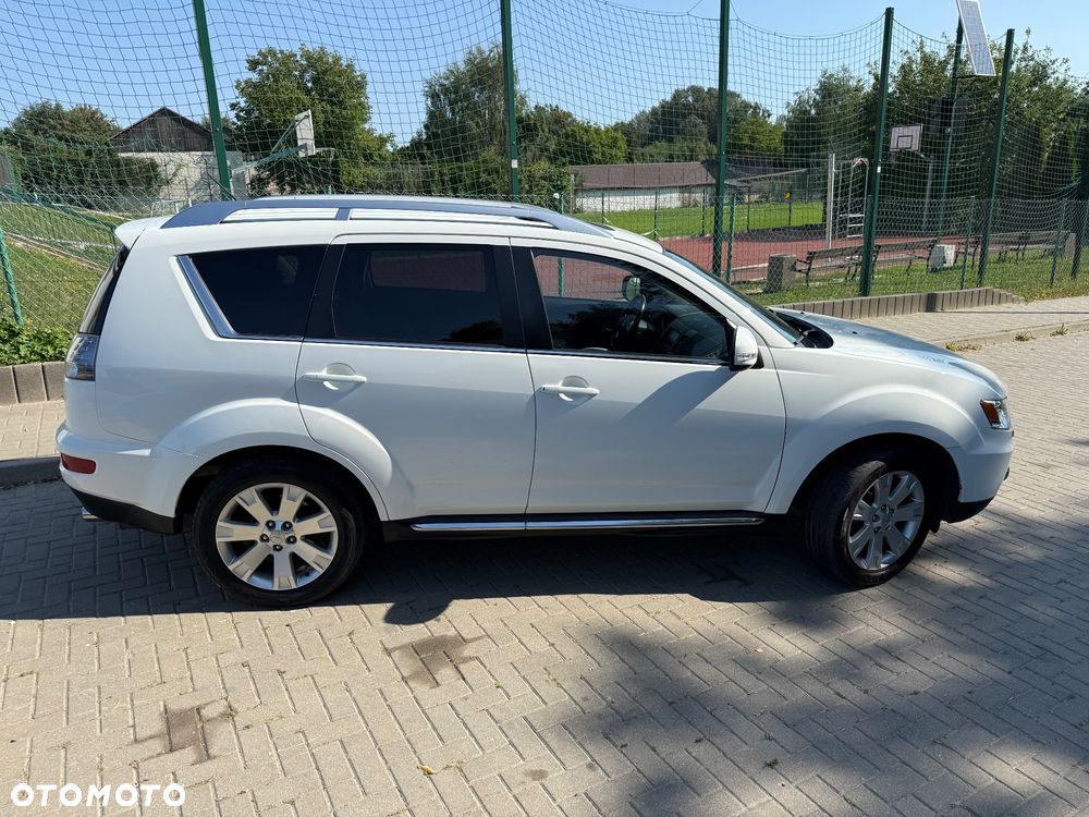 Mitsubishi Outlander 2.4 4WD Invite - 33