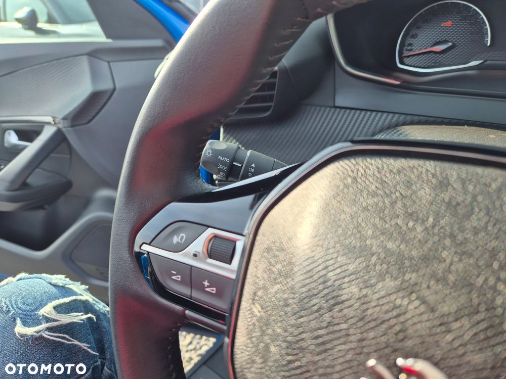 Peugeot 2008 PureTech 100 Active S&S BVM6 - 26