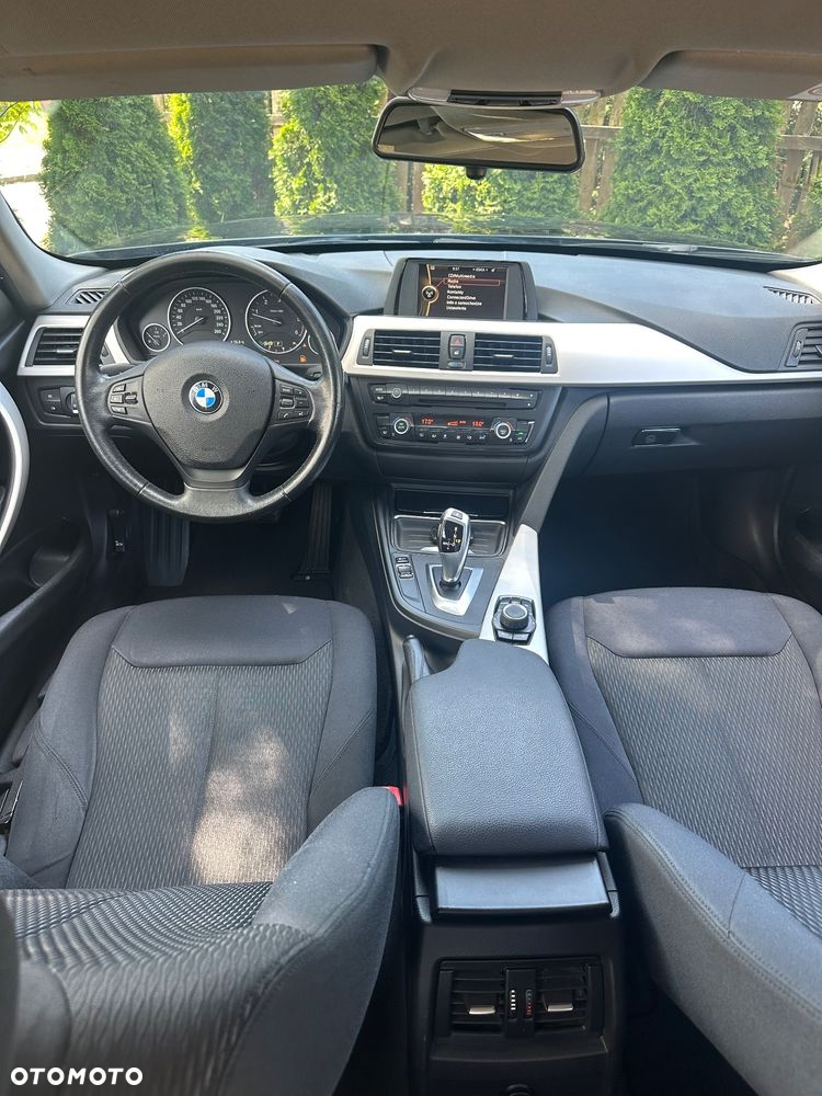BMW Seria 3 316d - 12