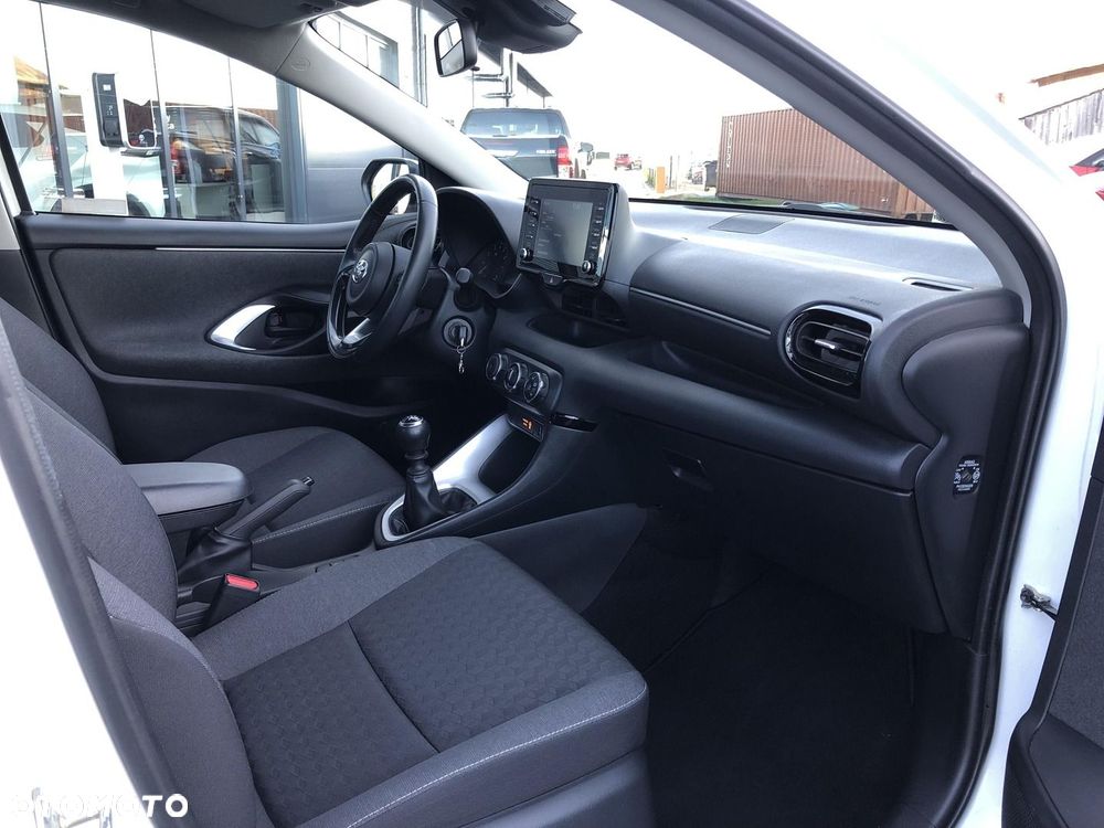 Toyota Yaris - 19