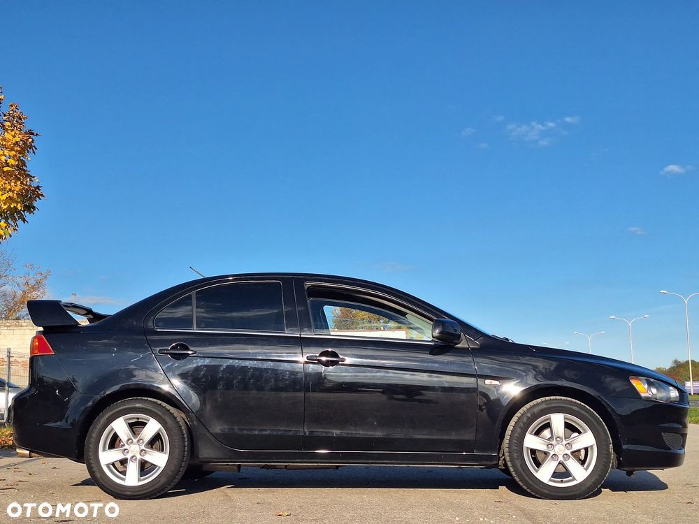Mitsubishi Lancer 1.8 Invite - 7