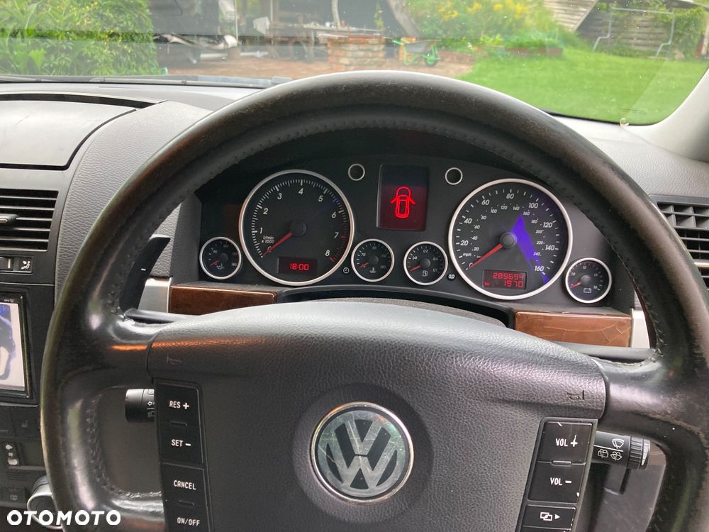Volkswagen Touareg 3.2 V6 Tiptr - 8