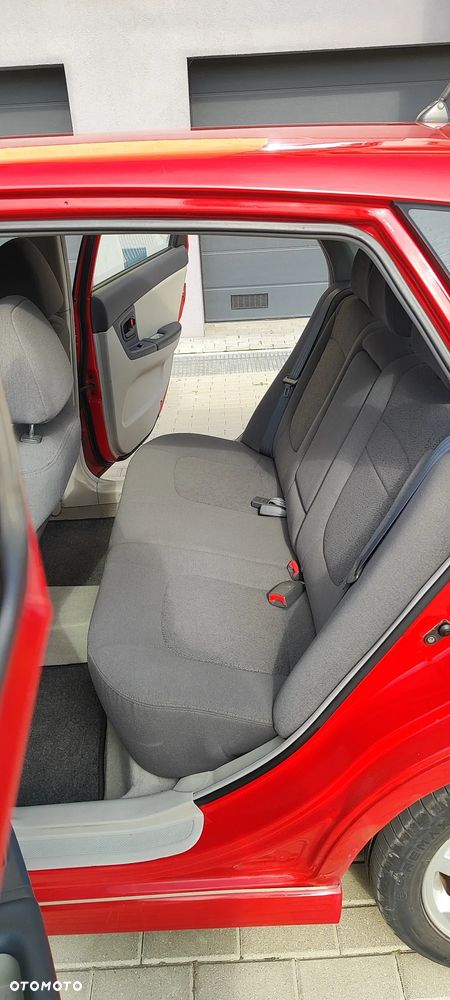 Kia Cerato - 31