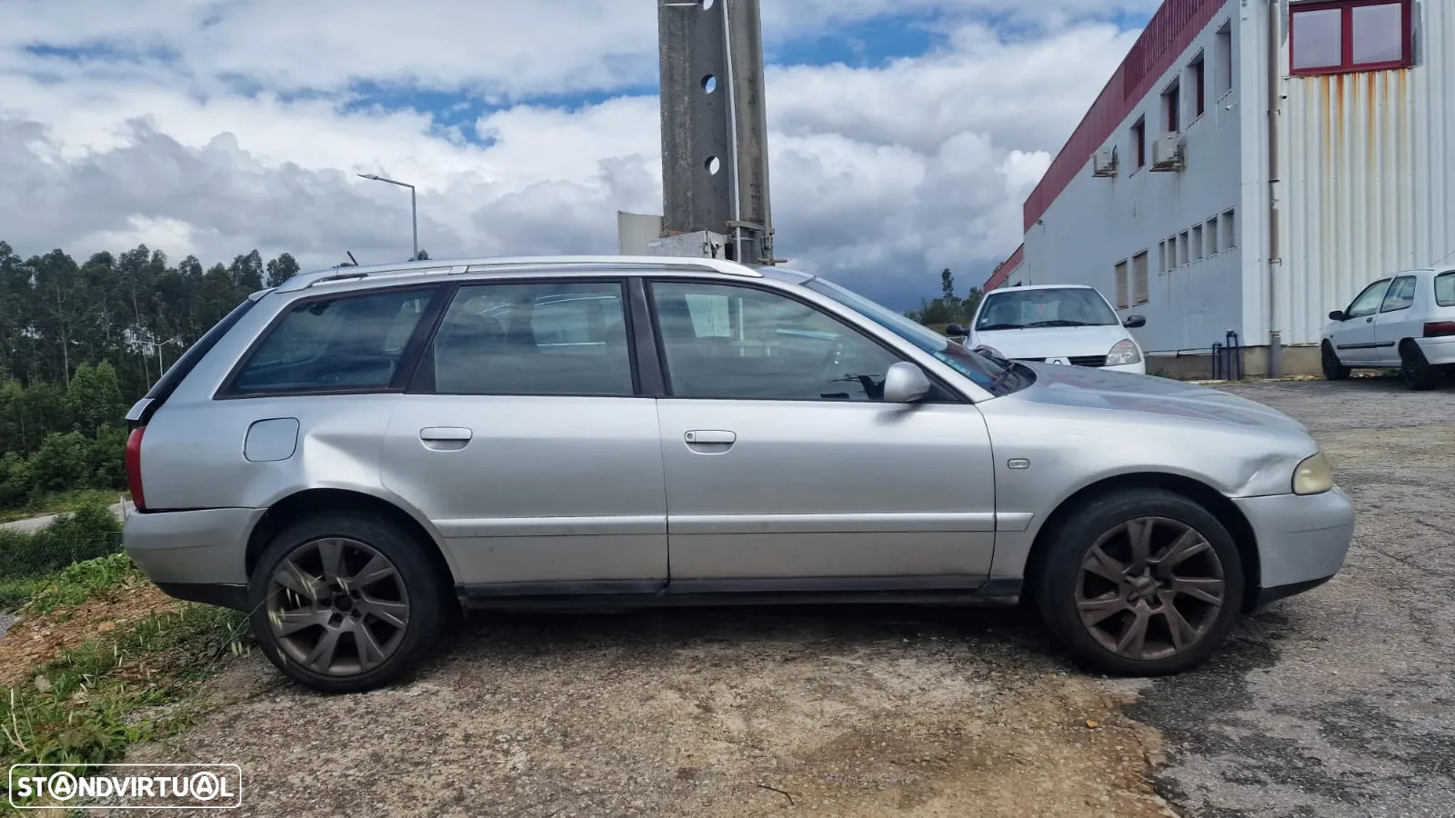 Audi A4 1.9 TDI Acidentado - 7