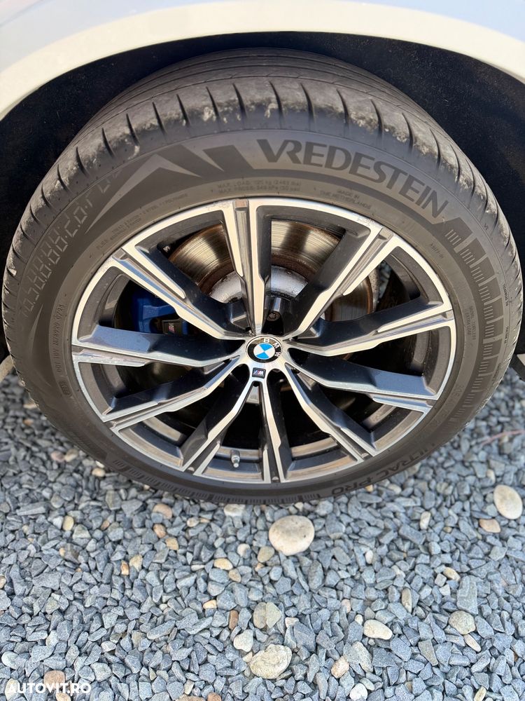 BMW X5 xDrive30d - 14
