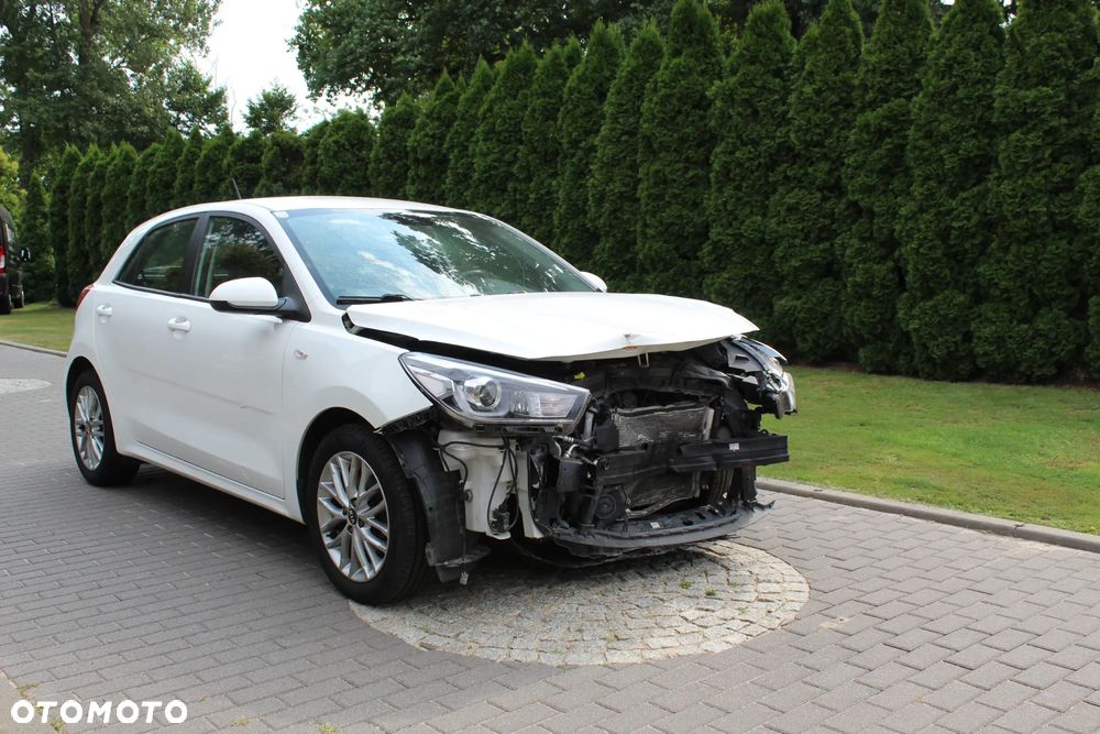 Kia Rio 1.2 Business Line - 9