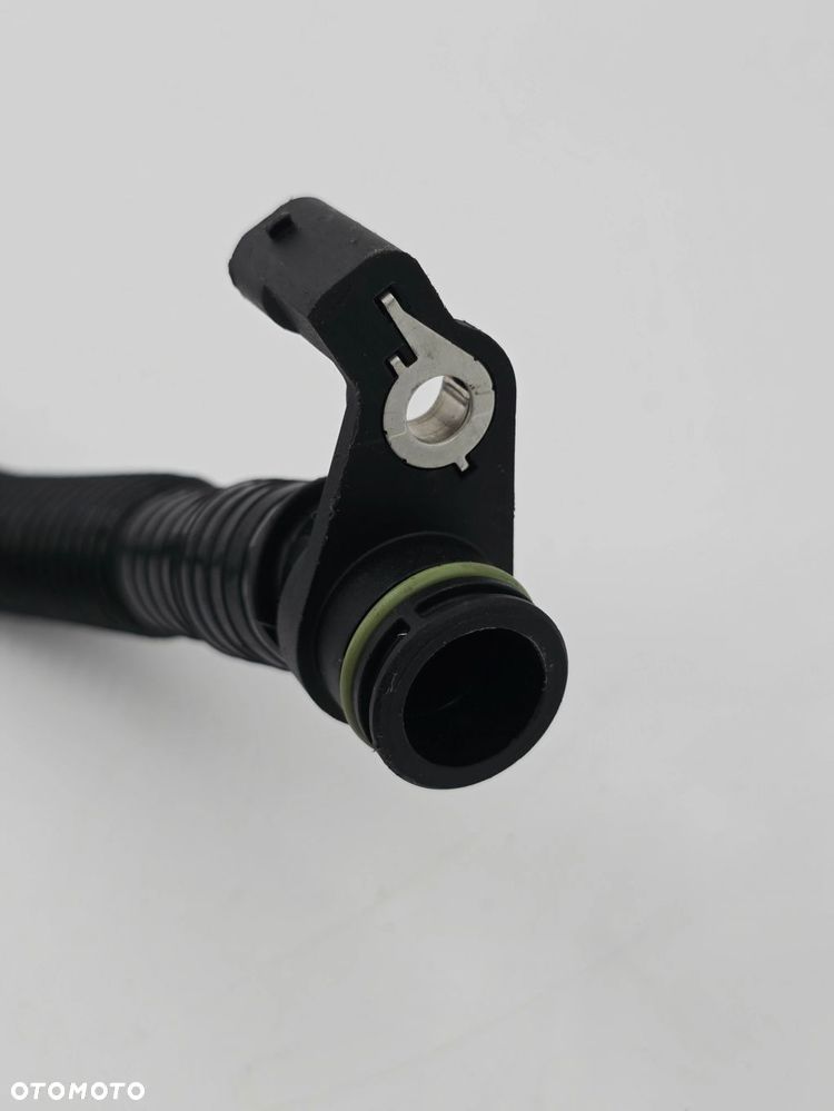 NOWY ORYGINALNY WĄŻ PRZEWÓD WLEWU OLEJU MERCEDES M260 2.0T A2600104900 - 3