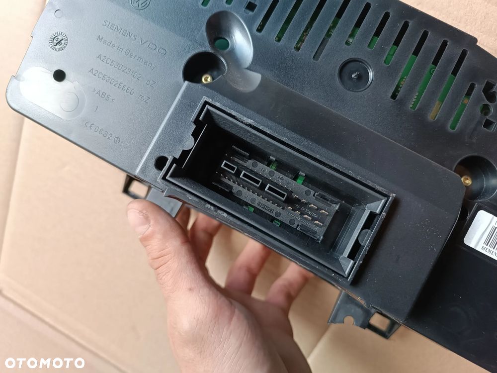 LICZNIK ZEGAR VW  Golf V 1.6 8V BGU 1K0920851N - 3