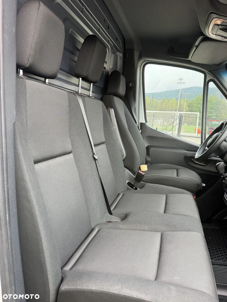 Mercedes-Benz Sprinter 317 - 9