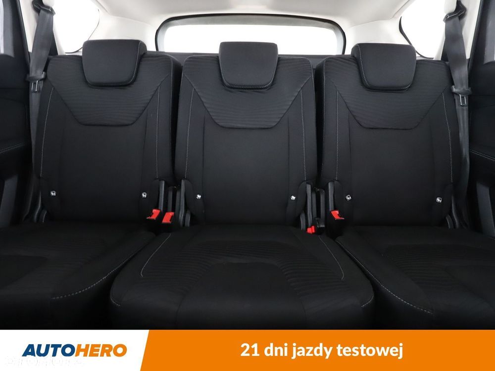 Ford S-Max - 15