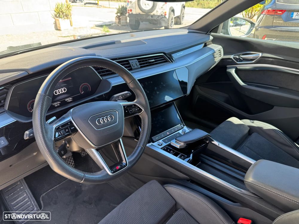 Audi e-tron 55 quattro S line - 14