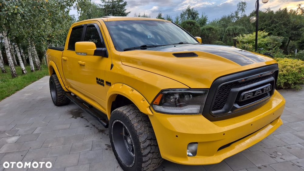 Dodge RAM 5.7 4x4 - 2