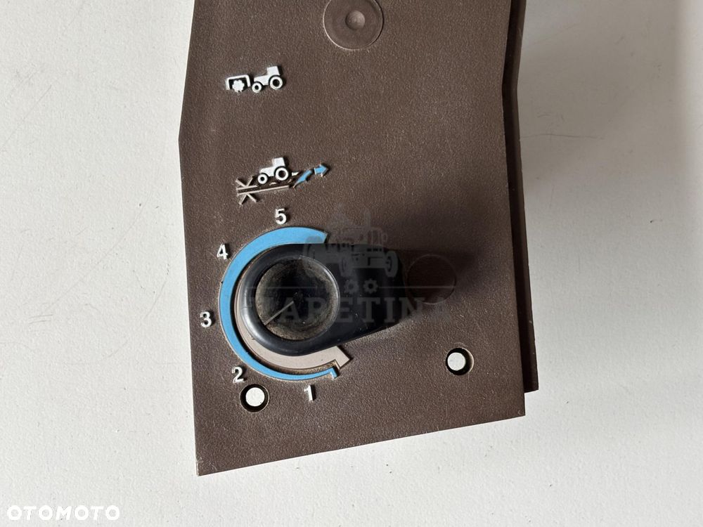 John Deere 6010 6110 6120 6130 6210 Panel Przełącznik Potencjometr Gałka Osłona Przełącznik WOM - 3