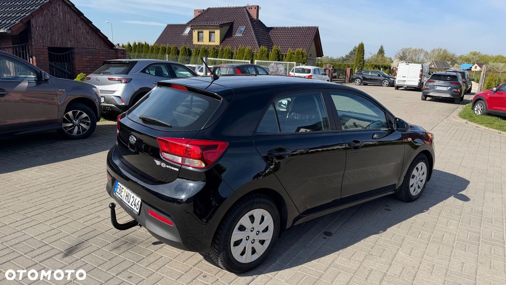 Kia Rio 1.2 Edition 7 - 10