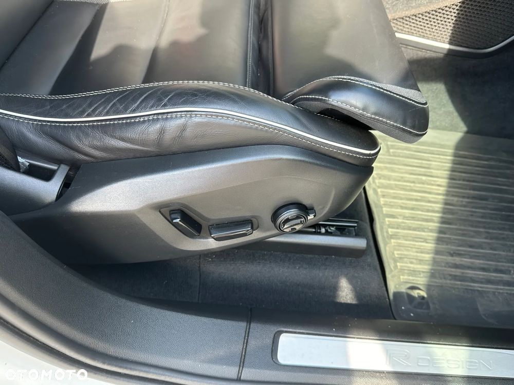 Volvo XC 60 B4 D AWD Geartronic RDesign - 17