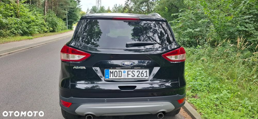 Ford Kuga 2.0 TDCi 2x4 Titanium - 11
