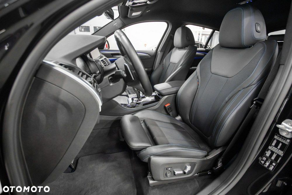 BMW X4 - 25
