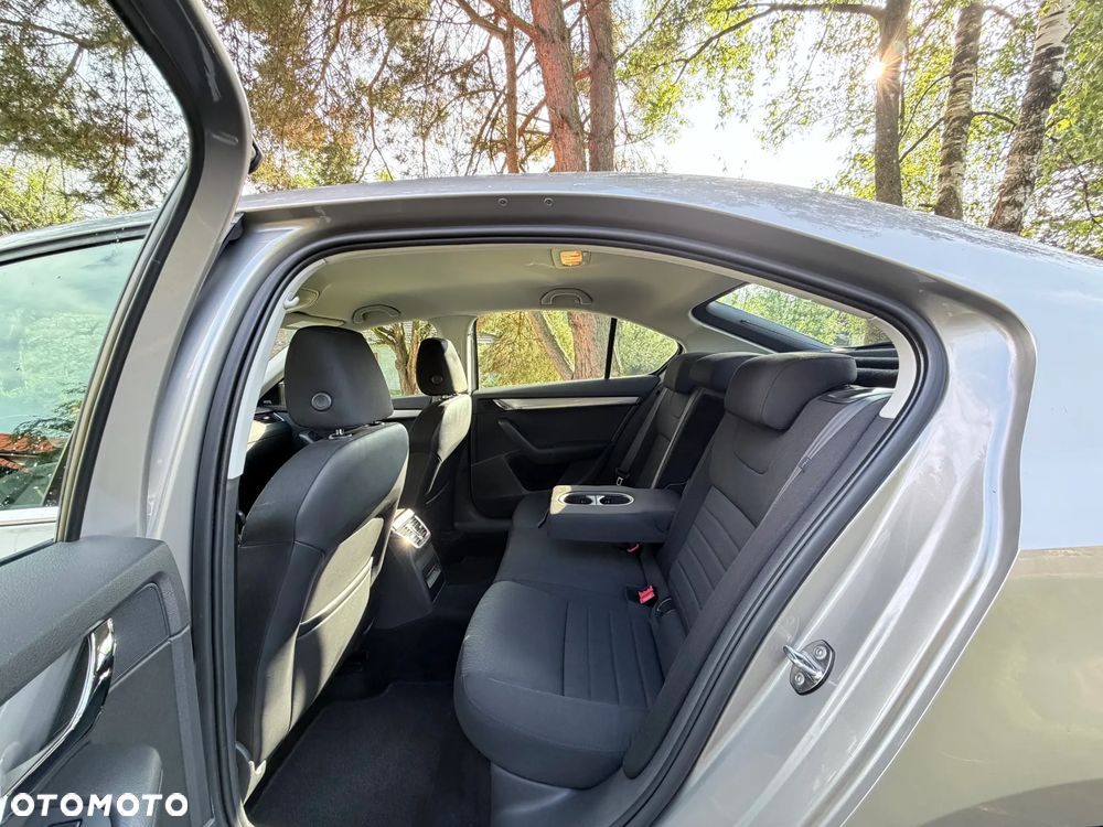 Skoda Octavia 1.4 TSI Elegance - 22