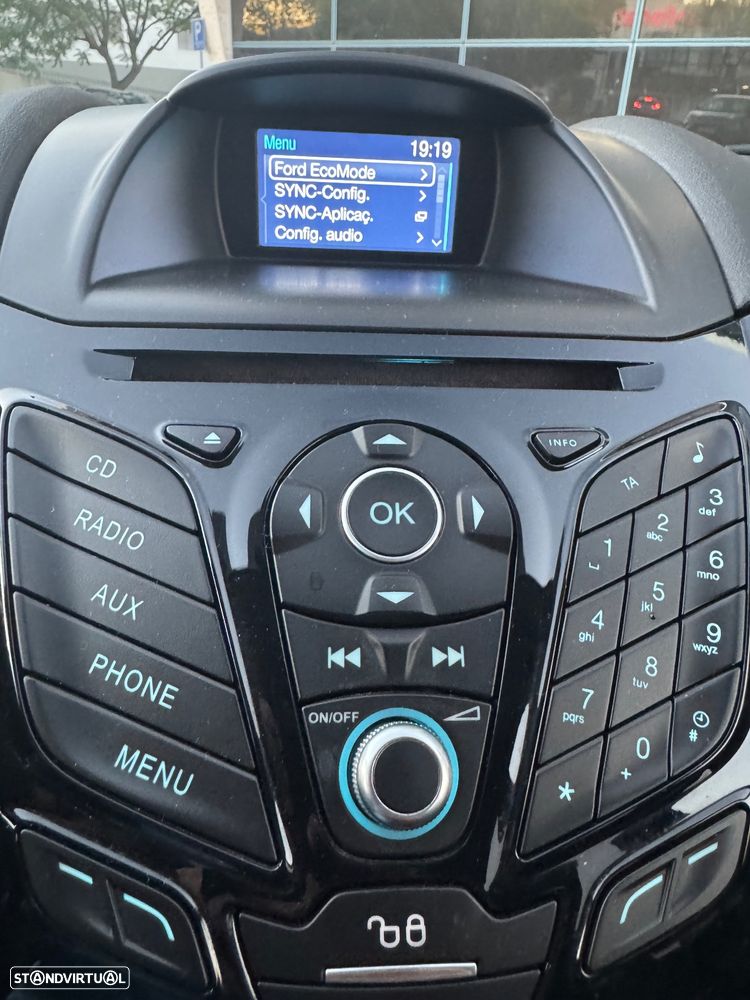 Ford Fiesta 1.5 TDCi Titanium - 16