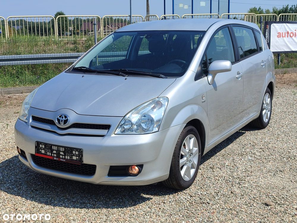 Toyota Corolla Verso - 2