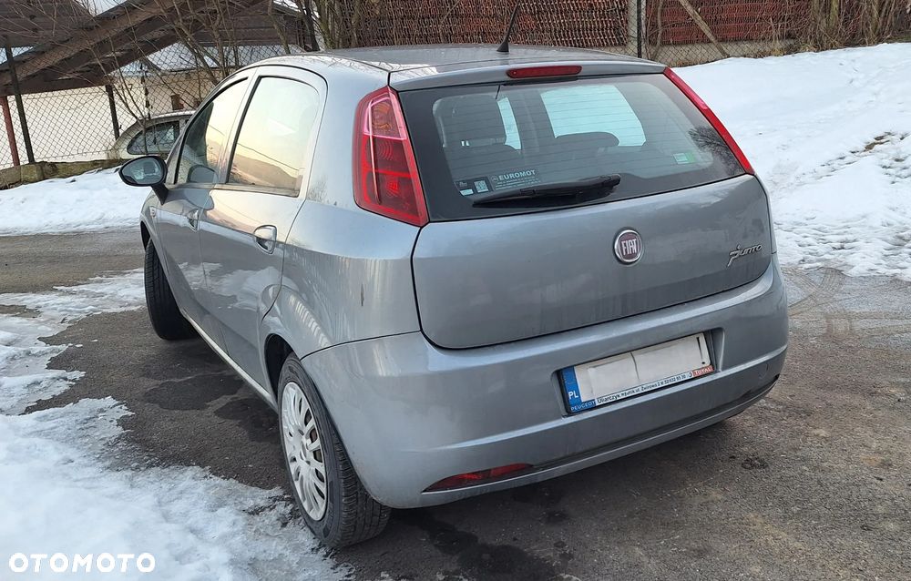 Fiat Grande Punto Actual 1.4 8V Estiva Blue&Me Euro5 - 4