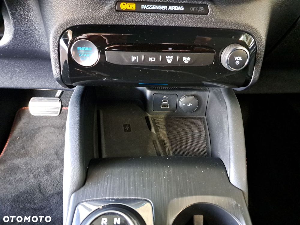 Ford Kuga - 30