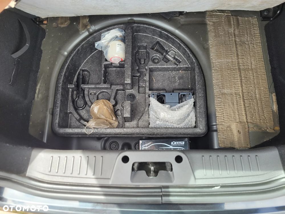 Ford Fiesta 1.25 SYNC Edition - 24